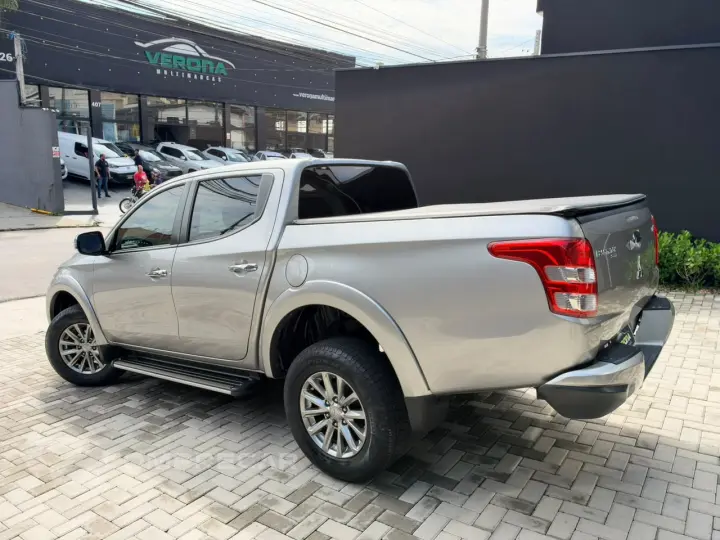 L200 TRITON 2.4 16V Turbo Sport HPE TOP CD 4X4