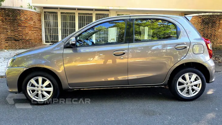 ETIOS 1.5 X Plus 16V