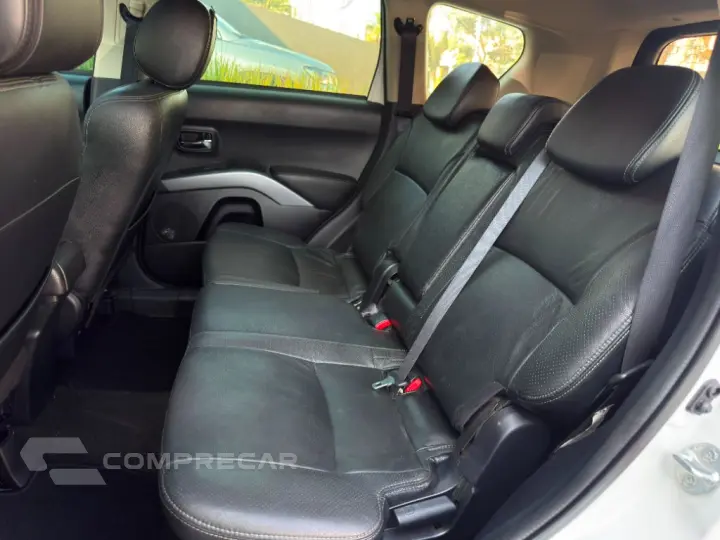 OUTLANDER 2.0 16V 160cv Aut.