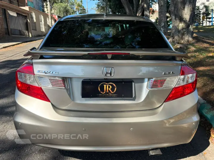 CIVIC 1.8 LXL 16V