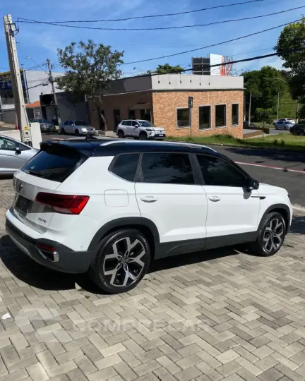 TAOS Highline 1.4 250 TSI Flex Aut.
