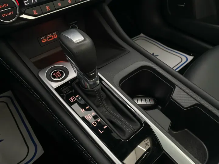 Sentra Exclusive 2.0 16V Aut.