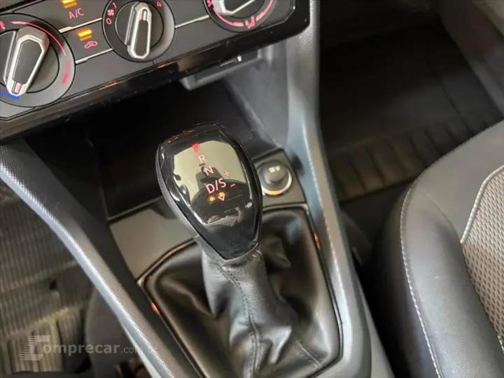 T-CROSS 1.0 200 TSI TOTAL FLEX AUTOMÁTICO