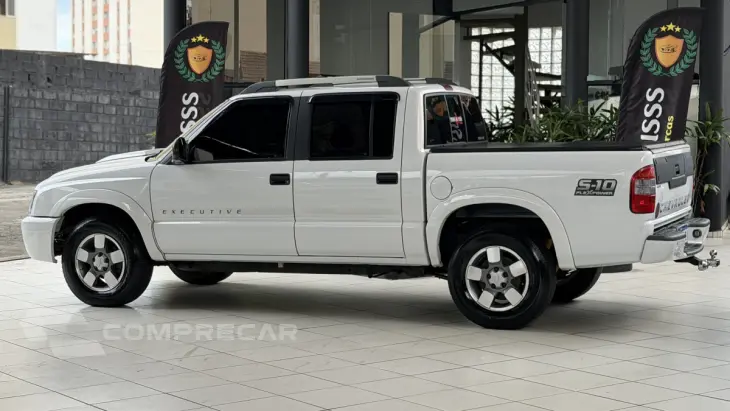 S10 P-Up Executive 2.4 MPFI F.Power CD