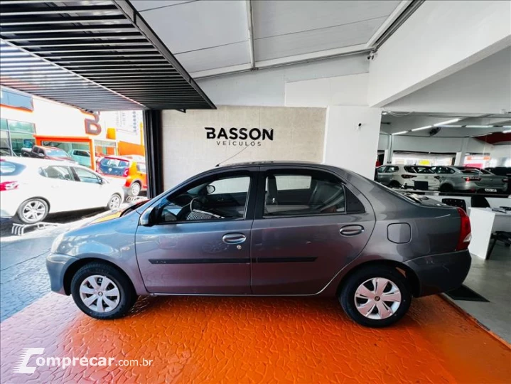ETIOS 1.5 XS Sedan 16V