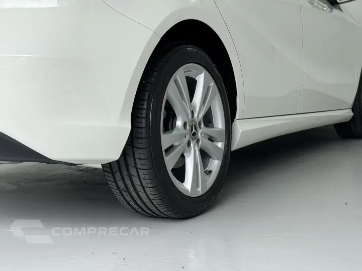 A 200 1.6 CGI 7g-dct