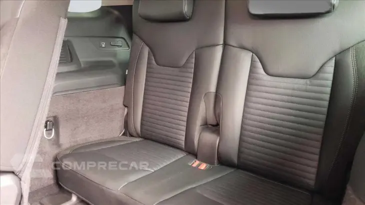 COMMANDER 1.3 T270 TURBO FLEX LIMITED AT6