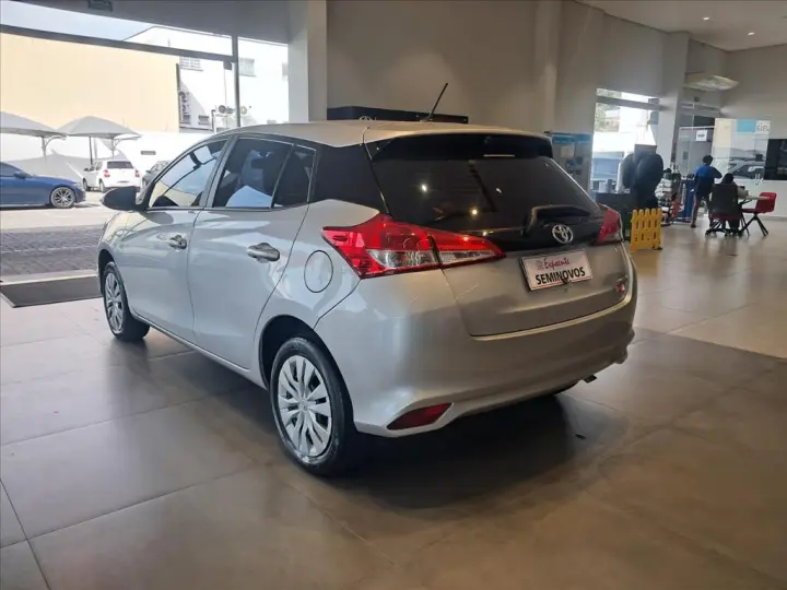 YARIS 1.5 16V FLEX XL MULTIDRIVE