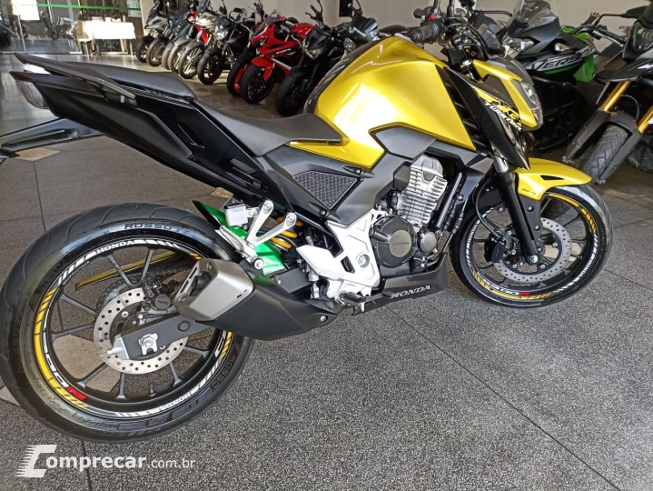CB 300F Twister Flex