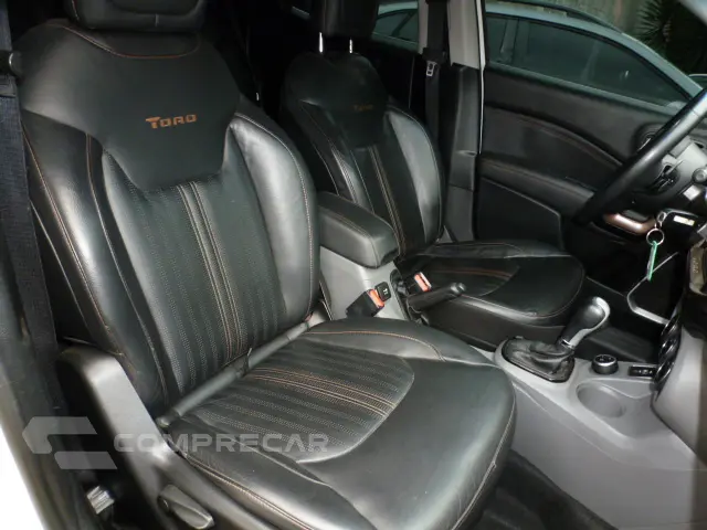 TORO 2.0 16V Turbo Volcano 4X4