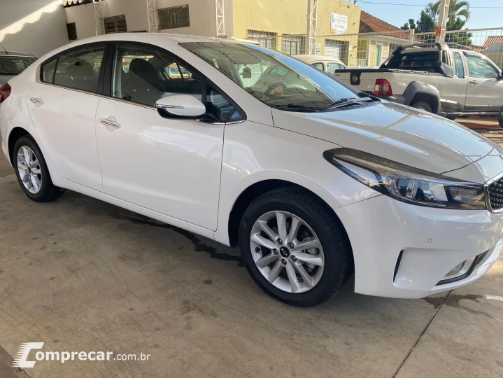 CERATO 1.6 SX2 16V