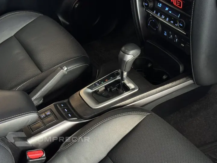 Hilux SW4 2.8 16V 4P SRX 4X4 7 LUGARES TURBO DIESEL AUTOMÁTI