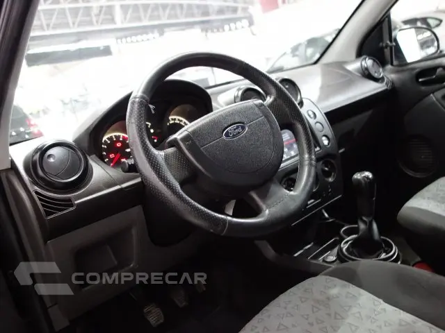 FIESTA SEDAN - 1.0 ROCAM SEDAN 8V 4P MANUAL