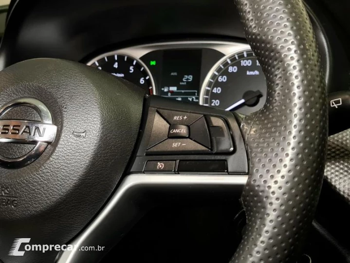 KICKS ACTIVE CVT