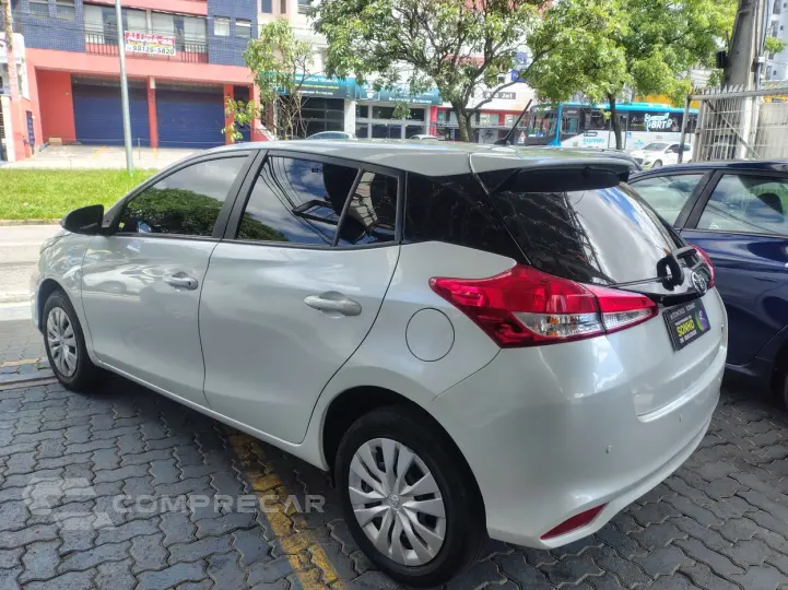 YARIS 1.3 16V XL LIVE MULTIDRIVE