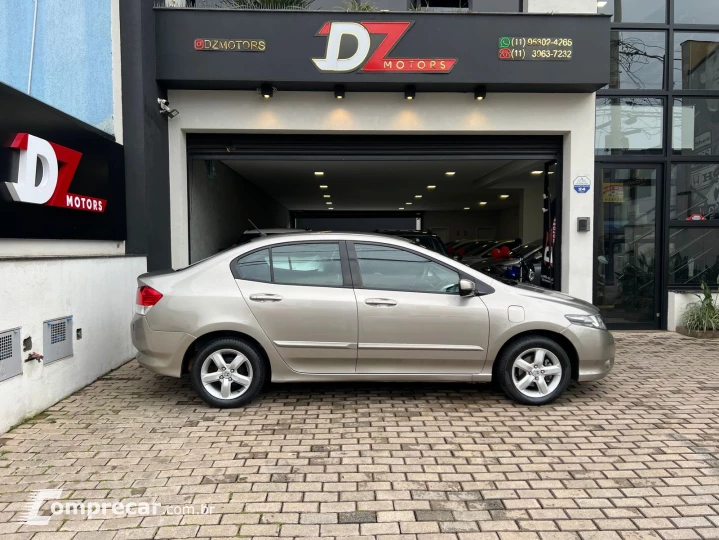 CITY 1.5 LX Sedan 16V
