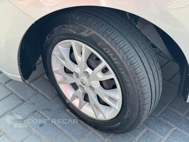 LOGAN 1.0 12V SCE ZEN