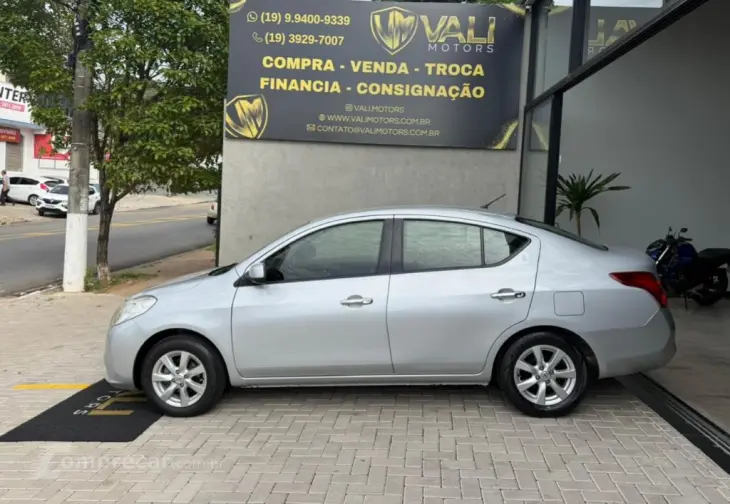 VERSA SL 1.6 16V Flex Fuel 4p Mec.