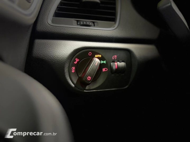 Q3 1.4 TFSI Ambiente Plus S Tronic