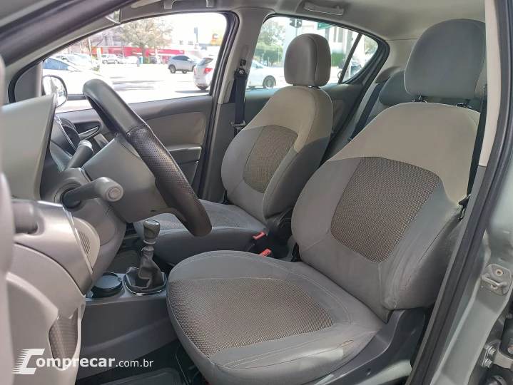 PALIO 1.6 MPI Essence 16V