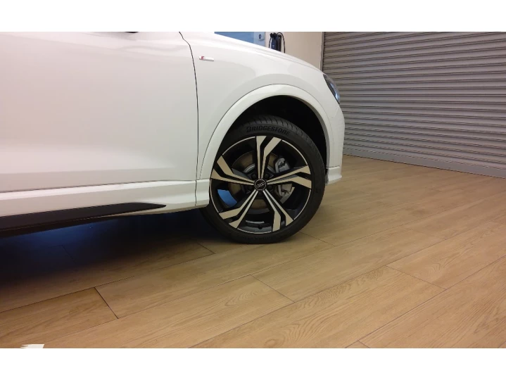 Q3 2.0 40 TFSI GASOLINA PERFORMANCE BLACK PLUS QUATTRO TIPTR