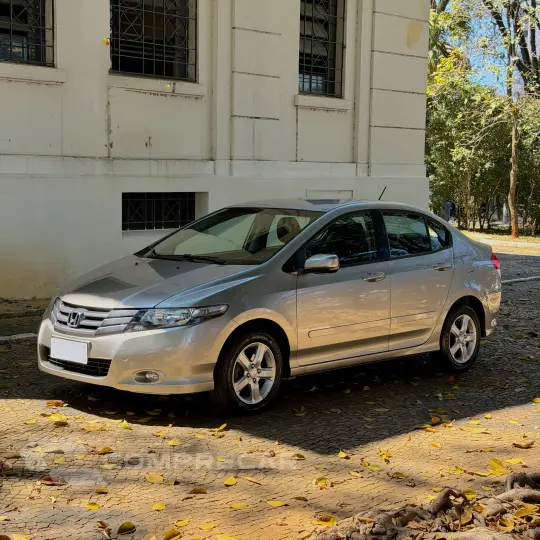 CITY 1.5 DX Sedan 16V