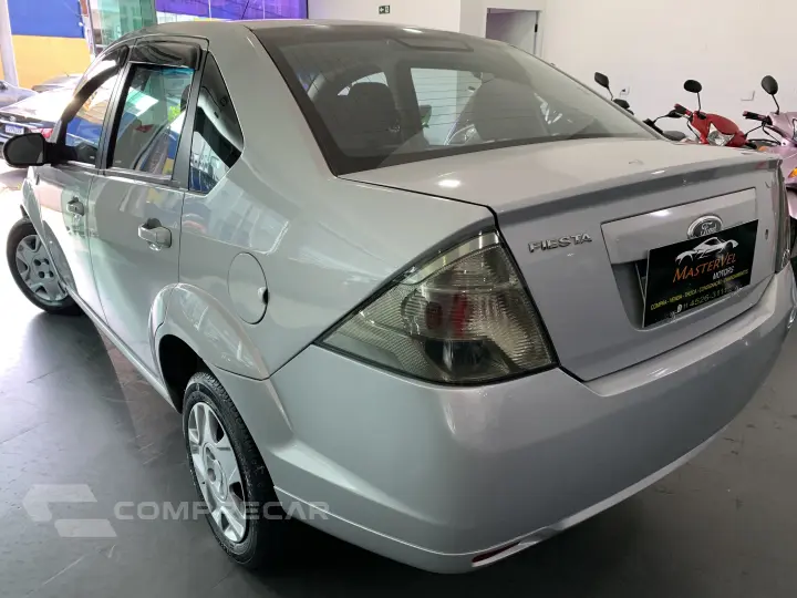 FIESTA 1.0 Rocam SE Sedan 8V