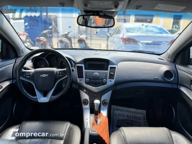 CRUZE SEDAN - 1.8 LT 16V 4P AUTOMÁTICO