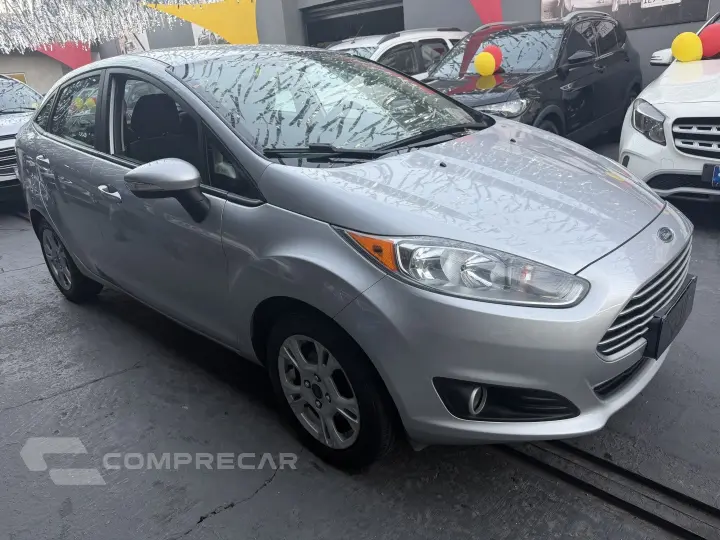 FIESTA 1.6 SE SEDAN 16V FLEX 4P POWERSHIFT