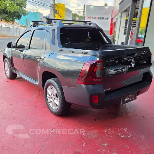 DUSTER OROCH Expression 1.6 Flex 16V Mec