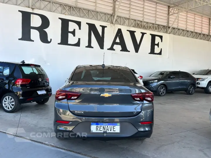 ONIX SEDAN Plus LT 1.0 12V Flex 4p Mec.