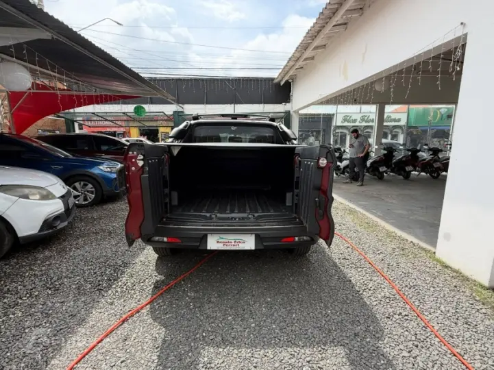 TORO 2.0 16V Turbo Freedom 4WD