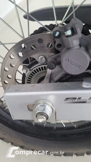 XRE 300