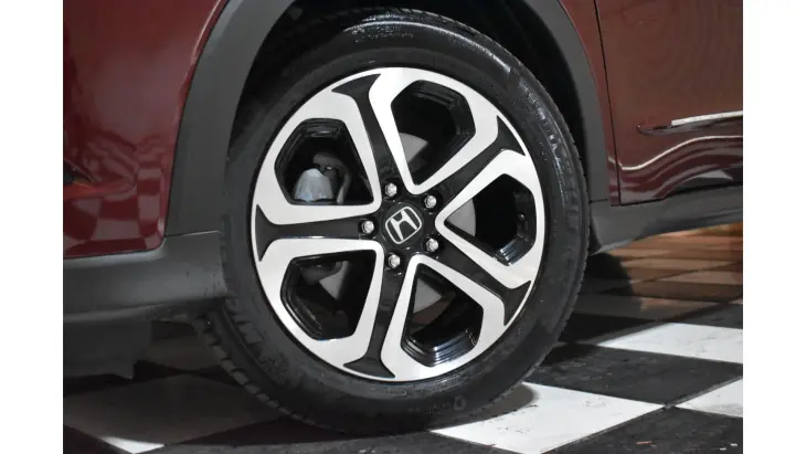 HR-V - 1.8 16V TOURING 4P AUTOMÁTICO