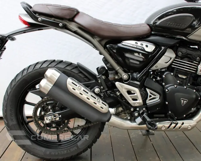 TRIUMPH SCRAMBLER 400 X
