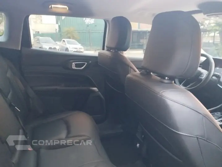 Compass 1.3 16V 4P FLEX LONGITUDE T270 TURBO AUTOMÁTICO