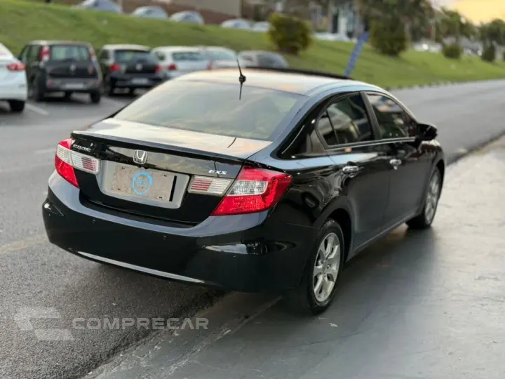 Civic Sedan EXS 1.8/1.8 Flex 16V Aut. 4p