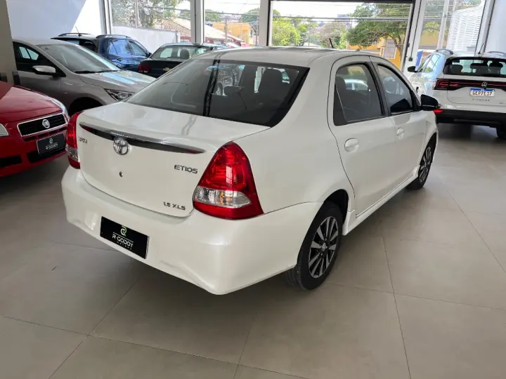 ETIOS XLS Sedan 1.5 Flex 16V 4p Aut.