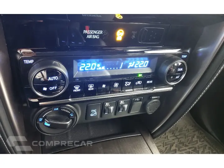HILUX SW4 2.8 D-4D TURBO DIESEL SRX 7L 4X4 AUTOMÁTICO