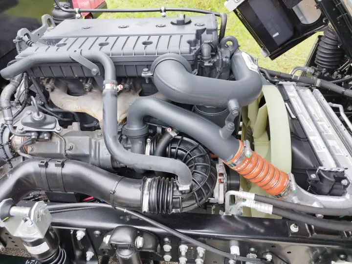 Accelo 1017 + Carroceria