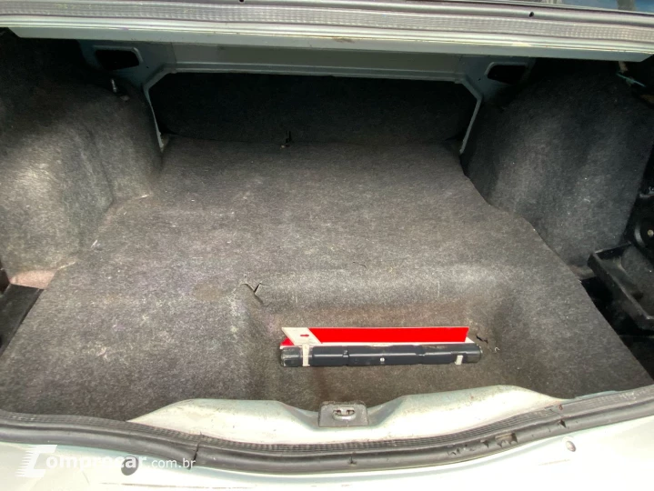 CLIO 1.0 Privilége Sedan 16V