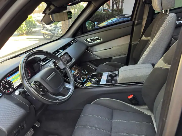 RANGE ROVER VELAR 2.0 P300 R-dynamic SE