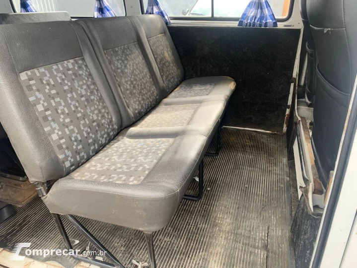 Kombi 1.4 FLEX STD 9 LUGARES