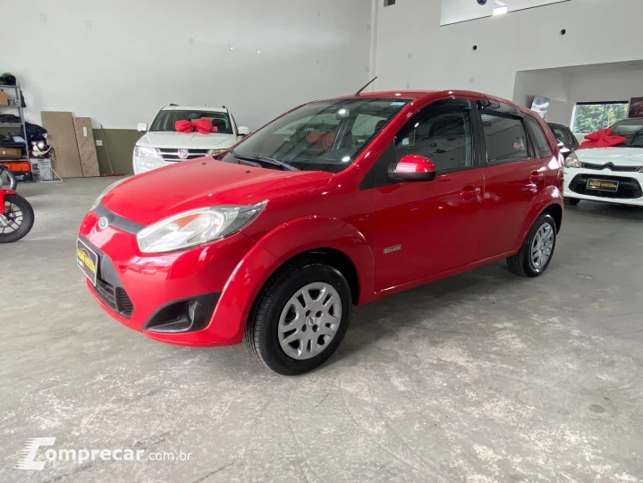 FIESTA 1.6 MPI Class Hatch 8V