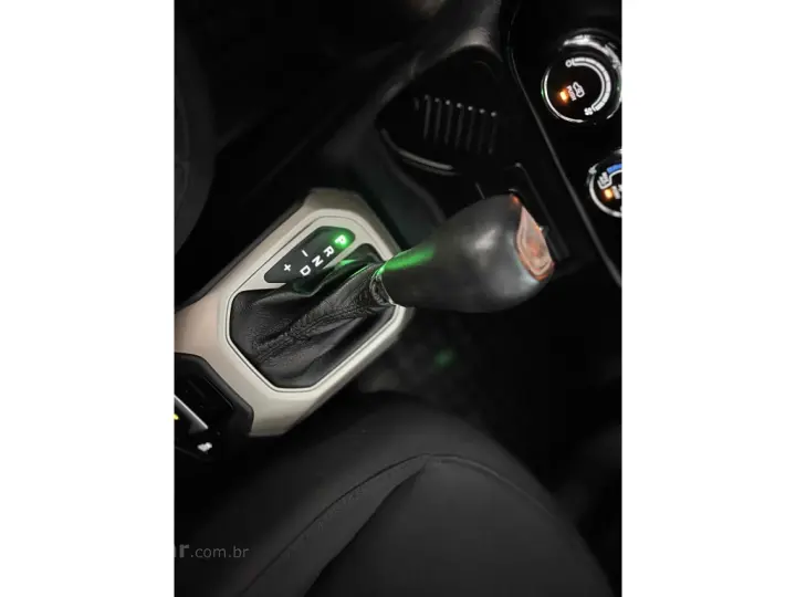 RENEGADE 1.8 16V FLEX 4P AUTOMÁTICO