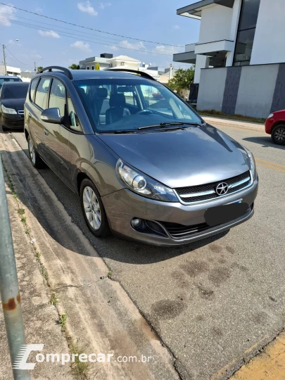 J6 2.0 16V 7 Lugares