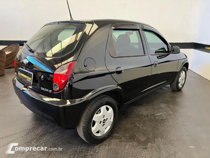 CELTA 1.0 LT