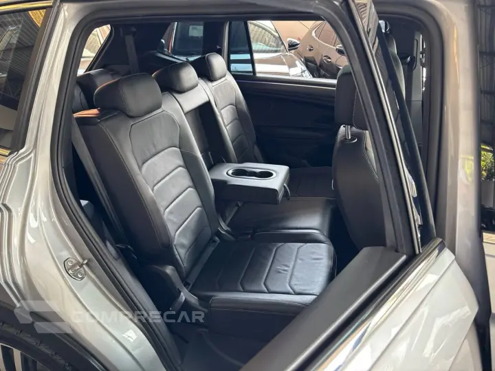 TIGUAN Allspac R-Line 300 TSI 2.0