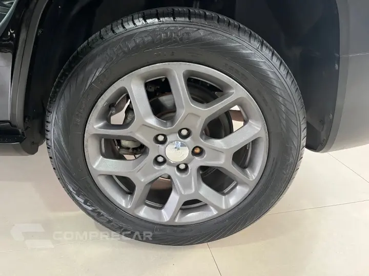 Renegade Longitude 1.8 4x2 Flex 16V Aut.