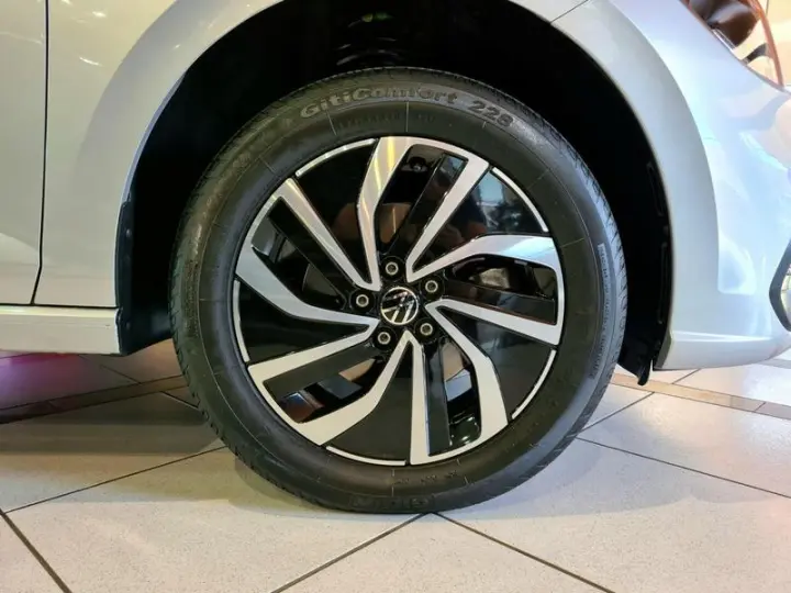 POLO HIGHLINE TSI 170 1,0 FLEX 12V AUT.